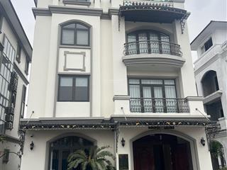 Chính chủ bán căn biệt thự đồi beverly bãi cháy hạ long.