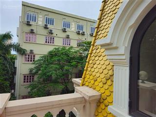 Chính chủ bán gấp biệt thự trần kim xuyến trung hoà. dt 239m2, 5 tầng thang máy, nội thất cao cấp.