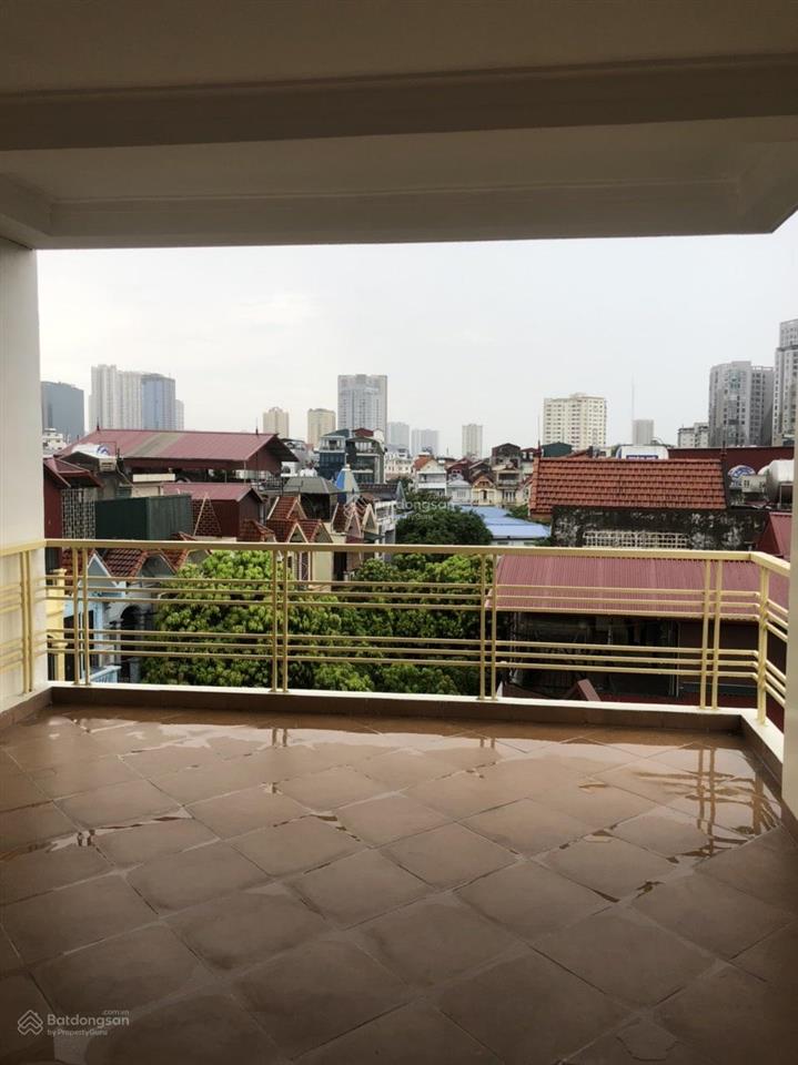 Chính chủ bán nhà dt 40m2x3t, mt 6m, ngõ oto 7 chỗ ra vào thoải mái. phú diễn đức diễn. hơn 7 tỷ