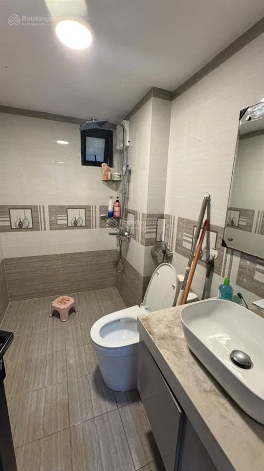 Chính chủ bán nhà ô tô tránh đỗ nguyễn chí thanh đống đa, dt 42m2x5t đẹp, mặt tiền 4,1m, 2 thoáng.