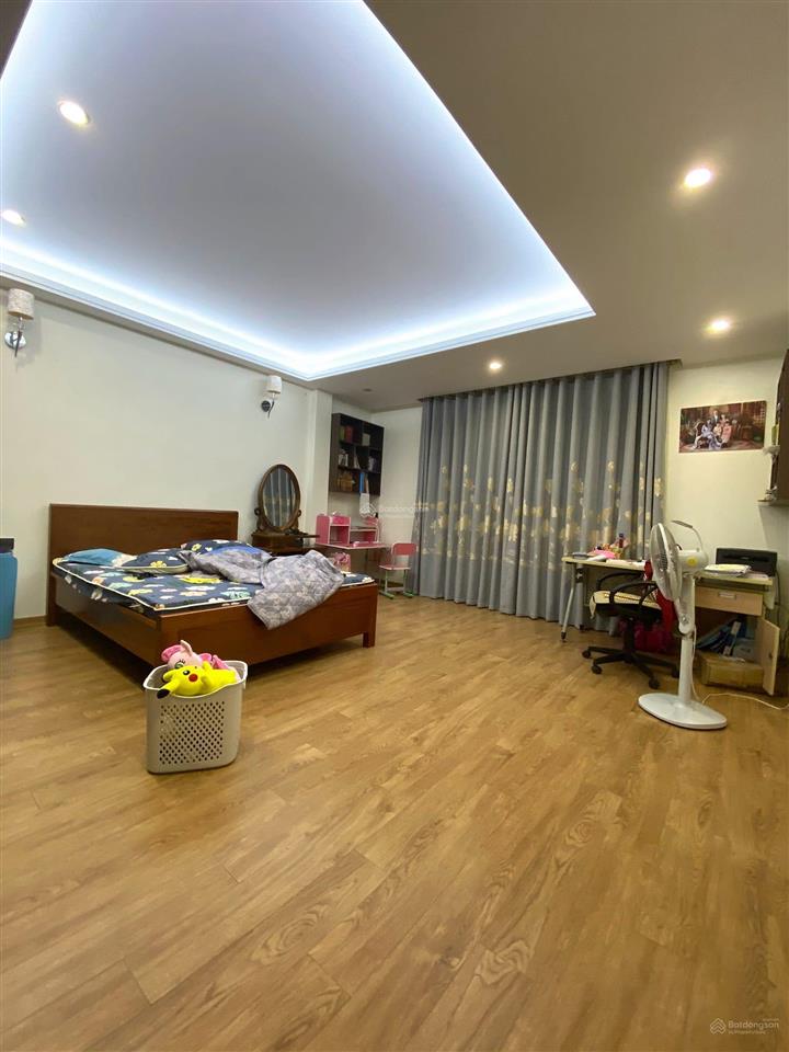 Phân lô oto nguyễn thị địnhđỗ quang 6 tầng thang máy, 2 mặt ngõ. sát phố. dt 83m2x6t. giá 28 tỷ.