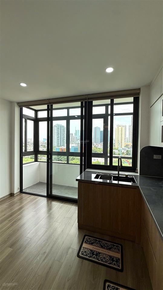 Chính chủ bán chung cư b10b nam trung yên. mặt phố nguyễn chánh. dt 69m2, 2 ngủ full đồ đẹp.