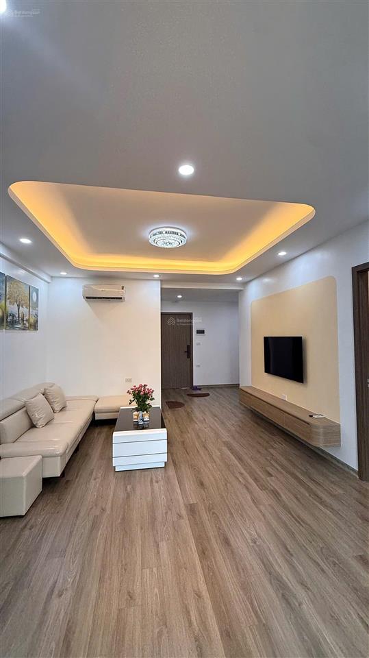 Chính chủ bán chung cư b10b nam trung yên. mặt phố nguyễn chánh. dt 69m2, 2 ngủ full đồ đẹp.