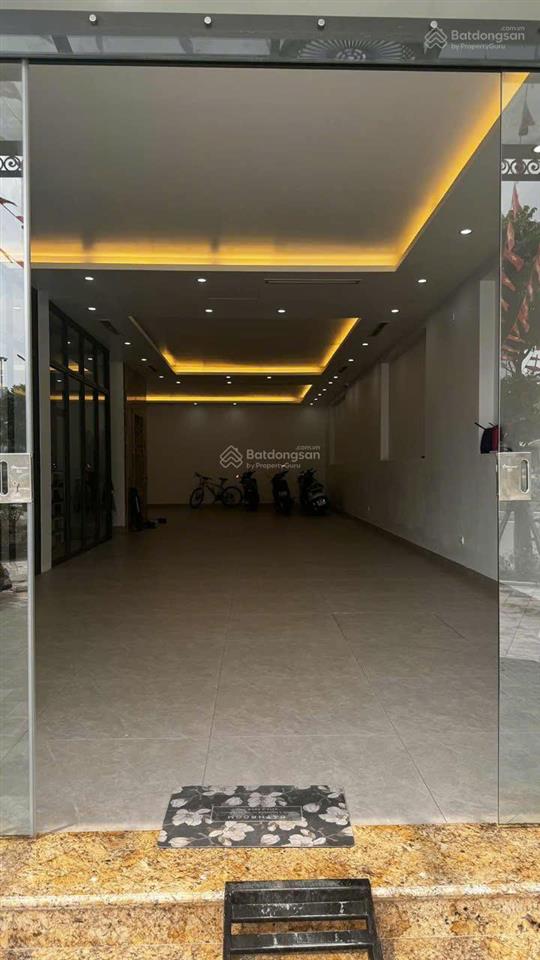 Cho thuê nhà 20 tr mặt phố nguyễn gia bồng long biên, 120 m,thông sàn, nội thất 2 điều hoà