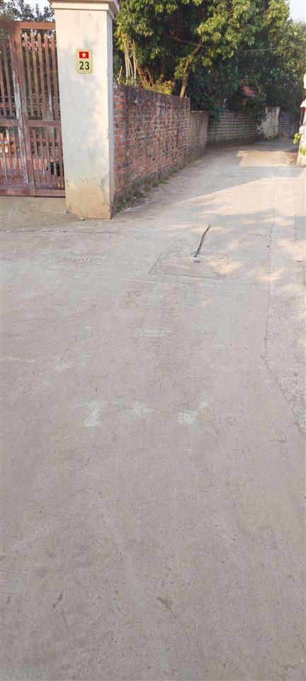 Anh trai wm co việc cần tiền bán nhanh mảnh đất phun thổ cư