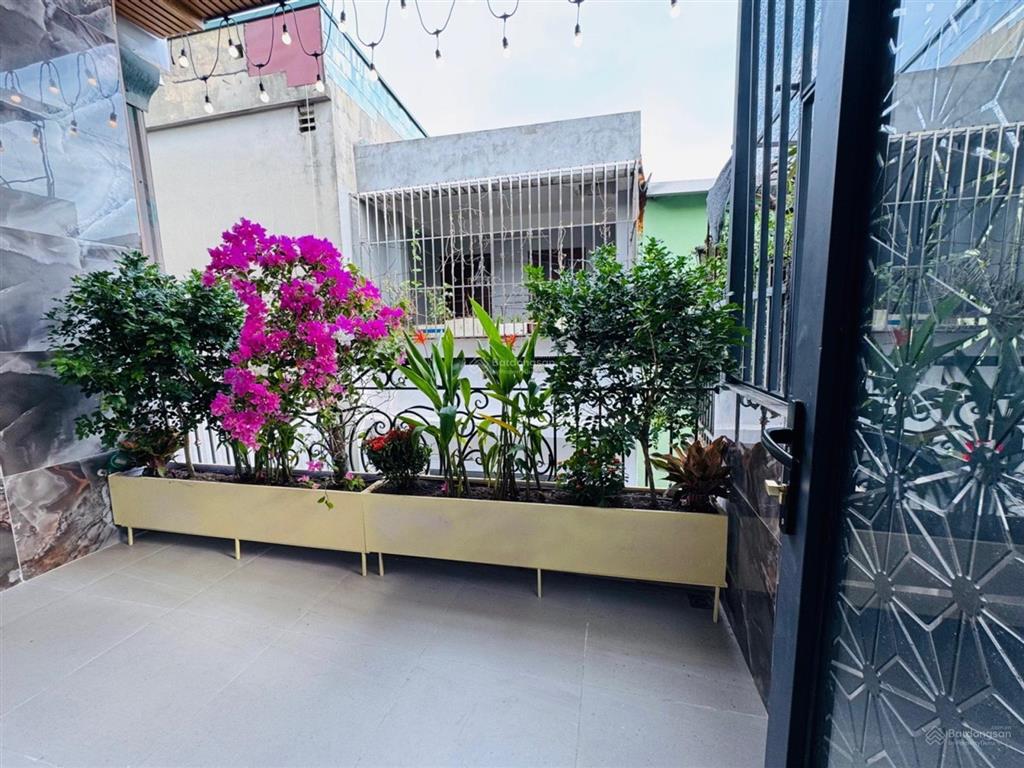 Tân mai 46 m² xây 5 tầng full nội thất  nhà đẹp khu, giá 14,6 tỷ