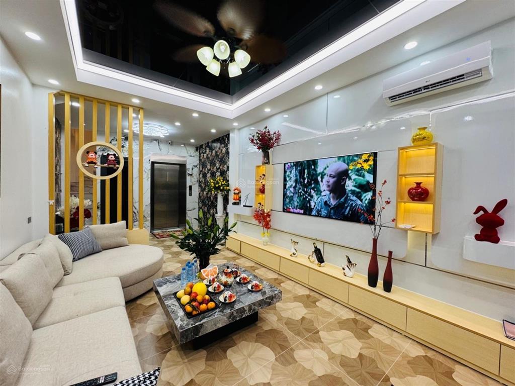 Tân mai 46 m² xây 5 tầng full nội thất  nhà đẹp khu, giá 14,6 tỷ