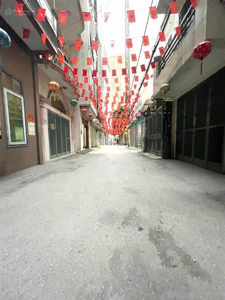 Chính chủ bán nhà trích sài, gần hồ tây, 86m2, 6 tầng, thang máy, ô tô vào nhà, 25 tỷ