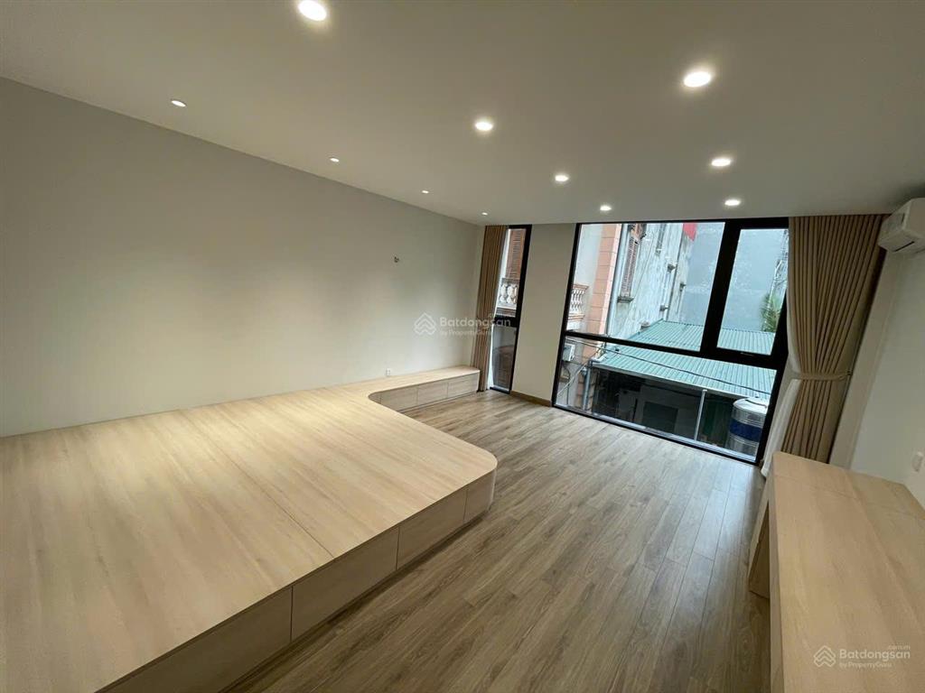 Cc gửi bán nhà tây hồ, 65m2, 6,5 tầng, thang máy, nội thất cao cấp, 16 tỷ