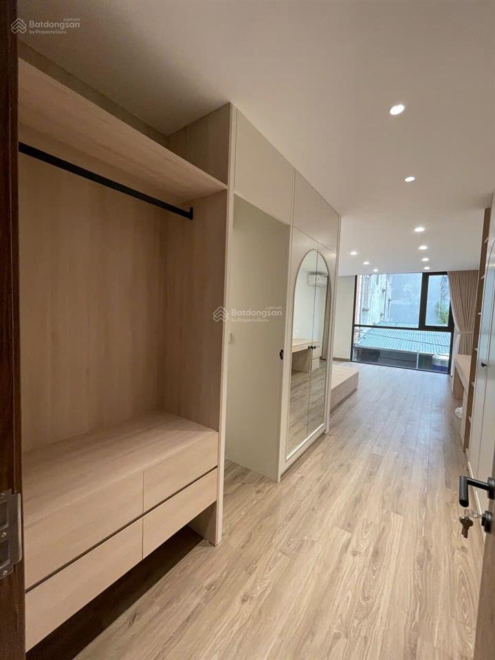 Cc gửi bán nhà tây hồ, 65m2, 6,5 tầng, thang máy, nội thất cao cấp, 16 tỷ