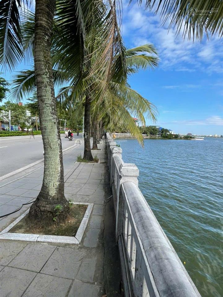 Chính chủ bán đất tây hồ, lô góc 115m2, ô tô vào nhà, gần hồ tây, 240 triệu/m2