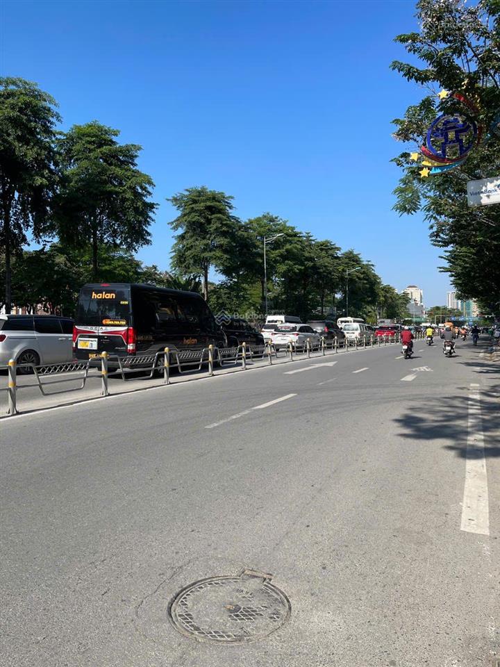 Cc bán đất tây hồ, lô góc 117,9m2 nở hậu, ô tô, gần phố, cạnh hồ tây, 237 triệu/m2