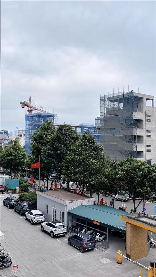 Cc bán nhà tây hồ, 8 tầng, ngõ thông ô tô, 26 tỷ