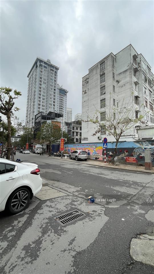 Cc bán đất tây hồ, mặt phố ô tô tránh, 123m2, 25 tỷ