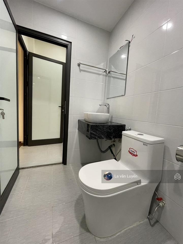 Chính chủ bán tòa nhà 7 tầng, 24 căn hộ, dòng tiền 1 tỷ hiện hữu, giá 25 tỷ.