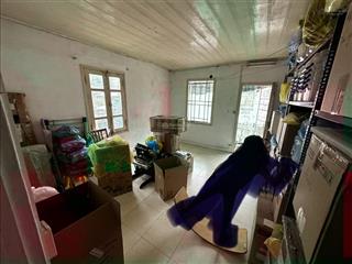 Chính chủ bán đất, tặng nhà 3 tầng.