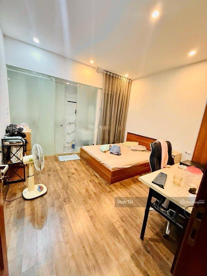 Tôi cần bán nhà phân lô trần khát chân  lạc trung 5t ô tô tránh vỉa hè thang máy  kd đỉnh 10.8 tỷ