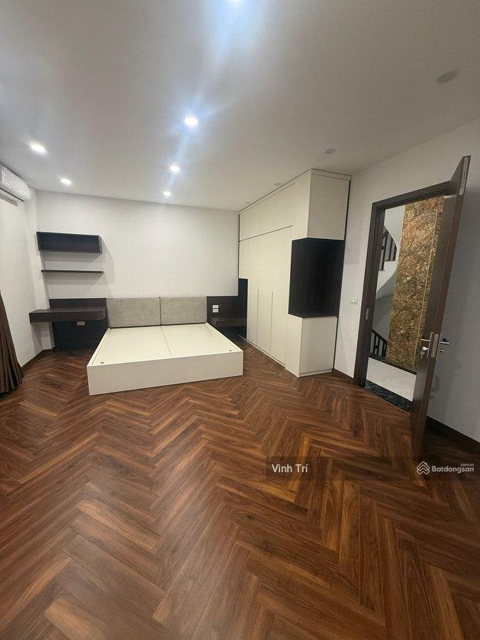 Chính chủ bán nhà trần khát chân  lạc trung 56m2 5t ô tô tránh vỉa hè thang máy  kd đỉnh 10,8 tỷ
