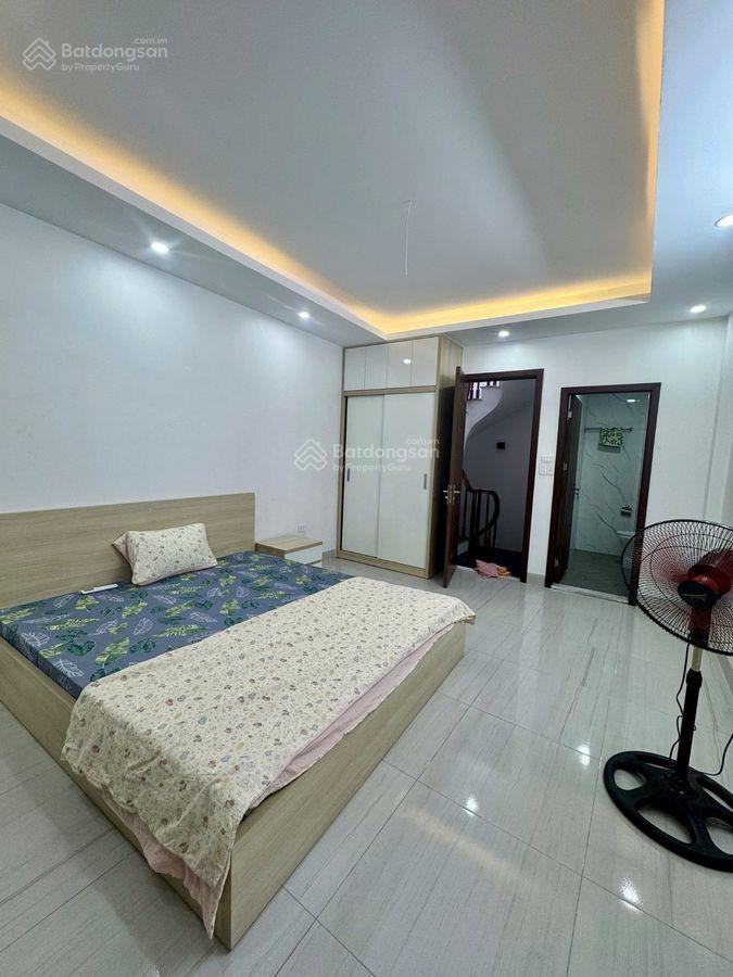 Tôi chính chủ bán nhà phố lạc trung  trần khát chân dt 48m2 x 4t 3 bước chân ra phố giá 9.9 tỷ