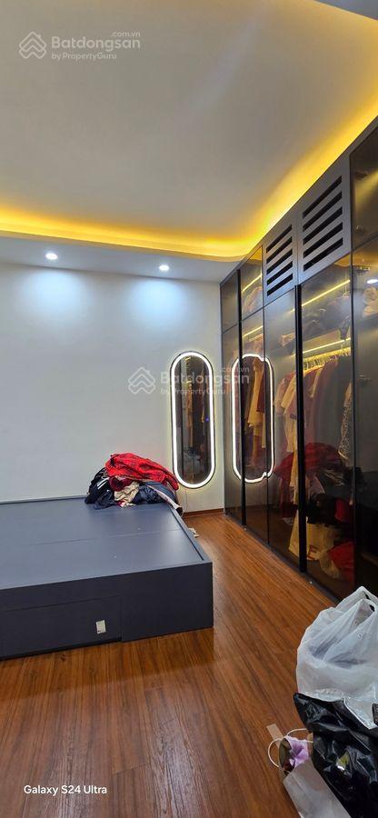 Tôi bán nhà phố trung phụng khâm thiên 35m2 5t 70m ra phố  3 mặt thoáng bán 7,55 tỷ