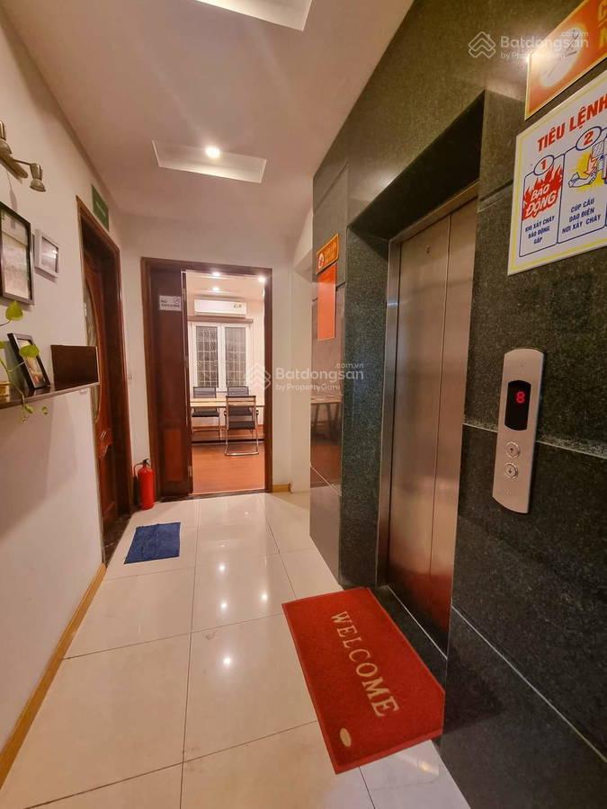 Tôi bán nhà mặt phố nguyễn văn cừ hồng tiến 200m2 7t thang máy vỉa hè 7m cho thuê hữu nghị 150tr/th