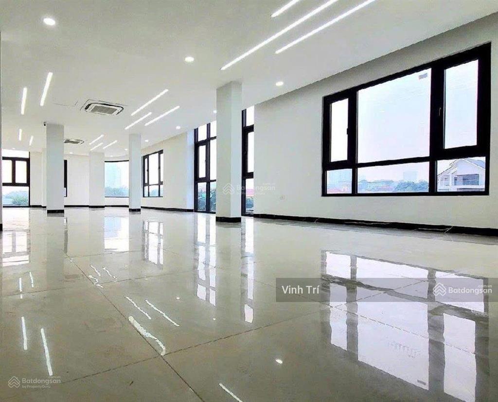 Chính chủ bán nhà mặt phố nguyễn văn cừ 210m2 5t hai mặt thoáng  kd  vỉa hè đường rộng 50m 69 tỷ