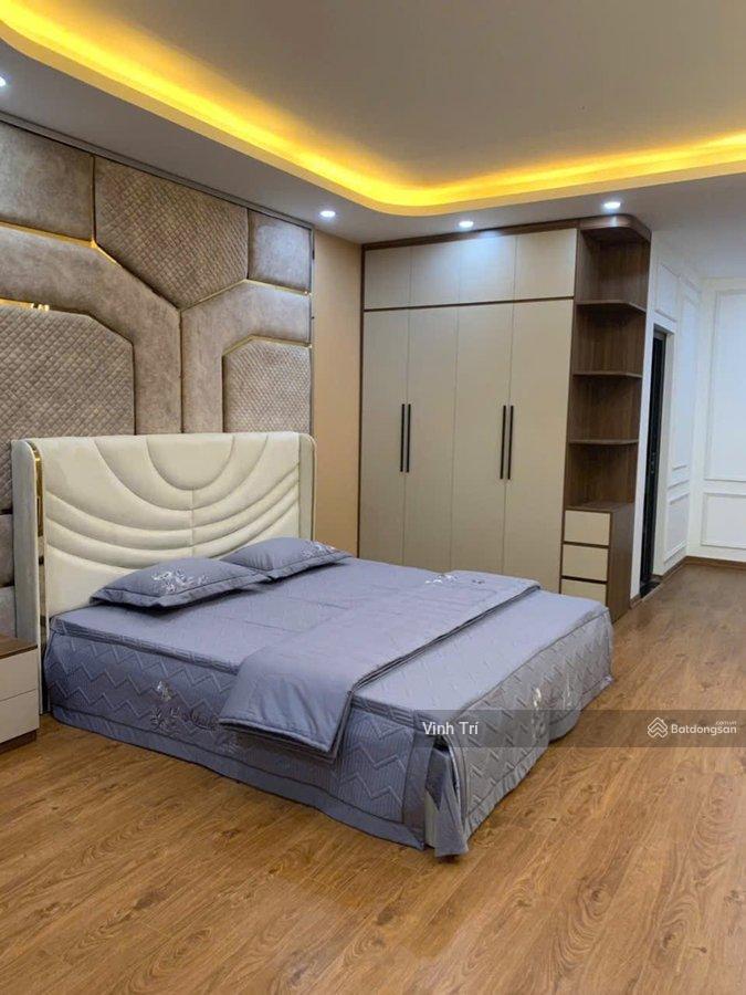 Tôi bán nhà mặt phố chiến thắng  trần phú 66m2 6t thang máy  2 thoáng  kd  vỉa hè 16,5 tỷ