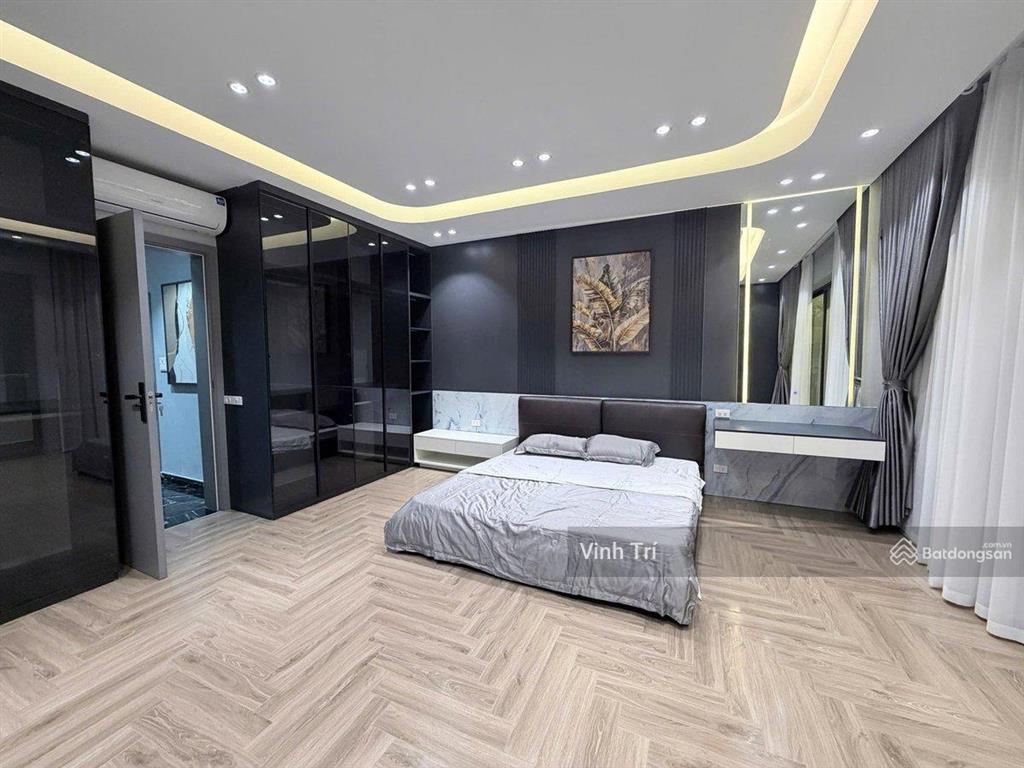 Tôi cần bán nhà kđt hoàng mai dt 69m2 8t  mt 6m  gara oto  kinh doanh  oto tránh nhau 30 tỷ