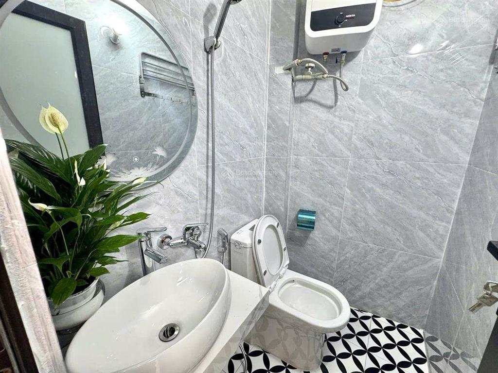 Chính chủ bán nhà phố trần khát chân, nguyễn khoái dt 50m2 x 4t hai mặt thoáng, siêu gần phố 7.45tỷ