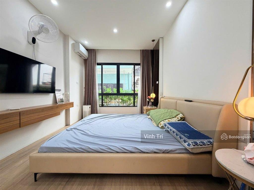 Chính chủ cần bán nhà phân lô lạc trung 30m² 5t ô tô tránh  thang máy  vỉa hè  kd giá 6,45 tỷ