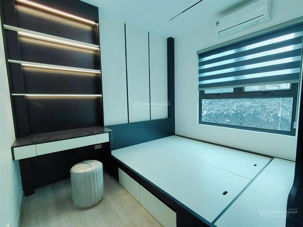 Nhà 4 tầng 38m2 dân xây sổ đỏ 7 tỷ chính chủ