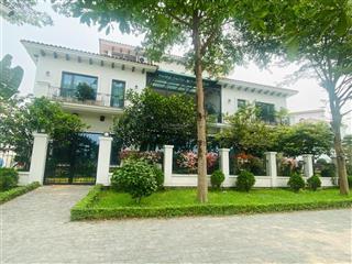 Khu khép kín vista lago mặt hồ lớn. chủ nhà bán nhanh căn 210m2. giá 4x tỷ