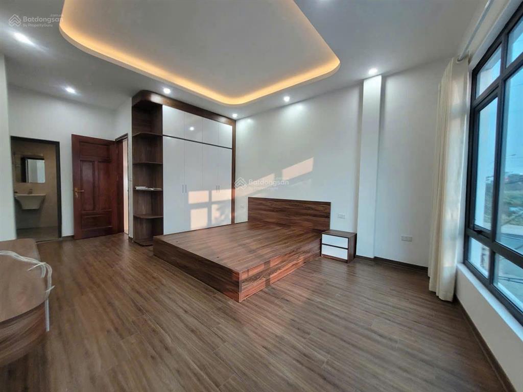 Nhà riêng 40m2.nhà dân kiên cố chính chủ bán 205tr/1m2