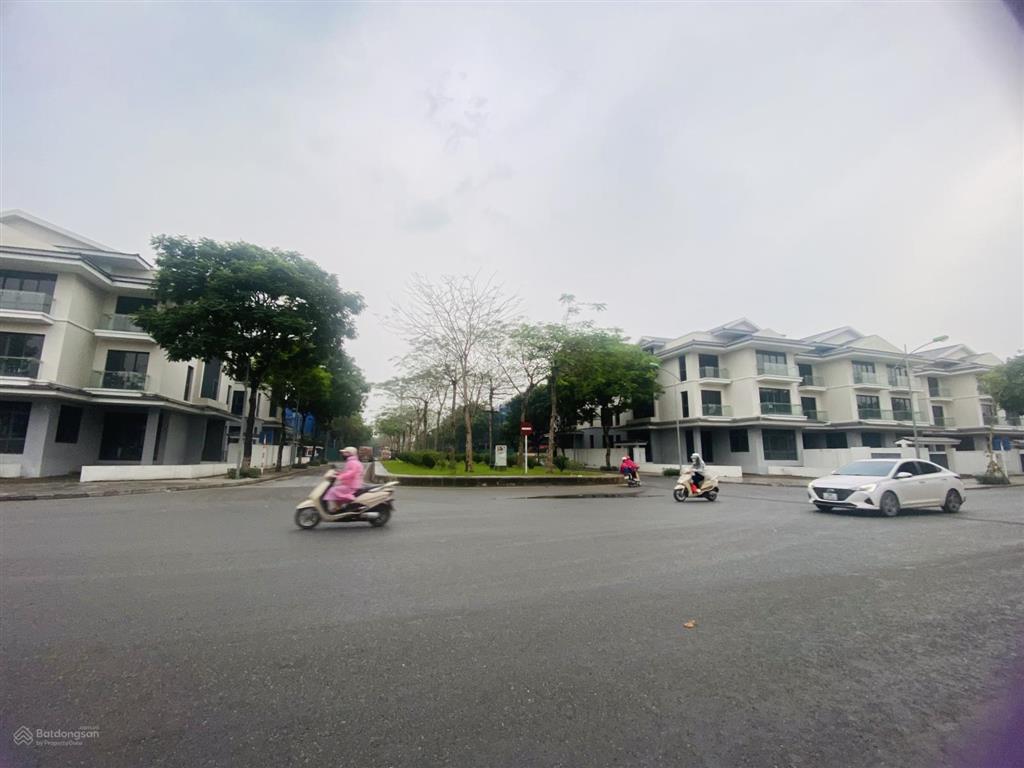Mảnh đất ngay hồ, xây chung cư mini siêu phẩm, sát aeon mall hà đông 65m2