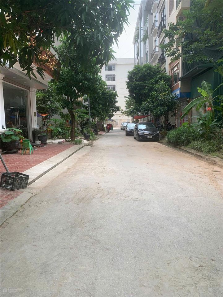 Nhà dân 4 tầng dân xây siêu đẹp. phân lô 14 tỷ hơn, ngay biệt thự