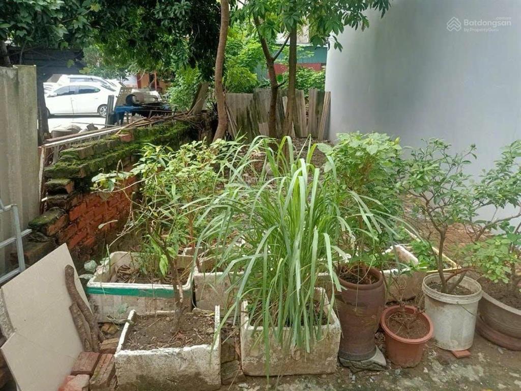 Bán nhanh mảnh đất ngay ngã 5 hà trì  chợ hà đông hơn 80tr/1m2