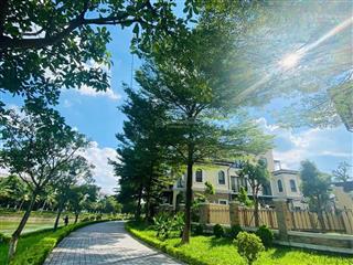 Biệt thự song lập vista lago khép kín. hồ lớn sổ đỏ