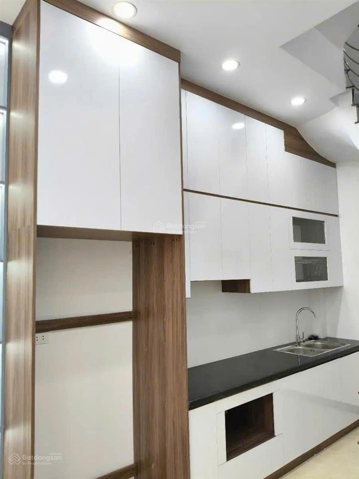 Nhà dân 4 tầng ngay đầu cầu trắng  sau sở tư pháp 7.9 tỷ  38m2 siêu đẹp