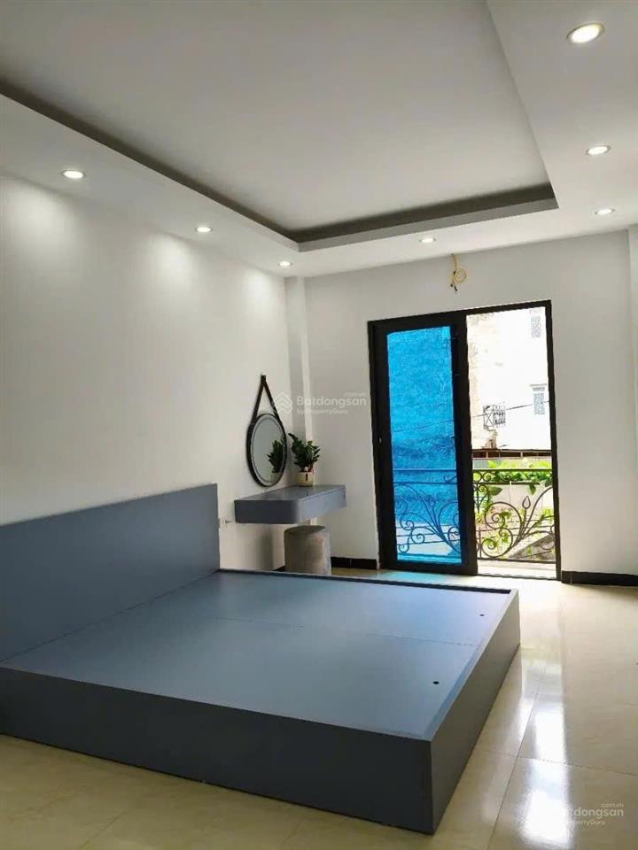 Nhà dân 4 tầng ngay đầu cầu trắng  sau sở tư pháp 7.9 tỷ  38m2 siêu đẹp