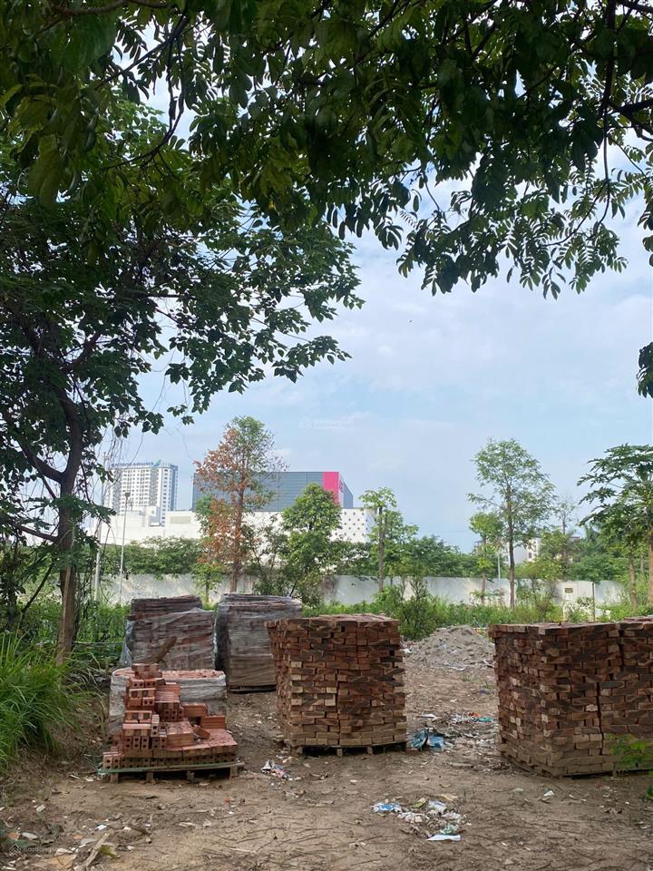 Dv vạn phúc  đất 50m2  bán 10 tỷ hơn  0931 131 ***