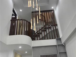 Nhà riêng ô tô đỗ cửa 50m² nhà 5 tầng sổ đỏ, thang máy  đối diện là park city