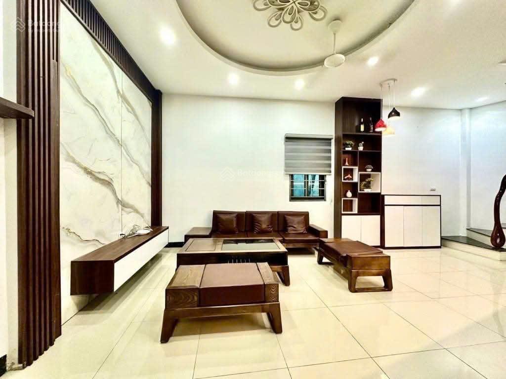 Bán nhà ngã 5 hà trì 40m² ngay trường, chợ, ô tô cách 40m. giá 5,4 tỷ