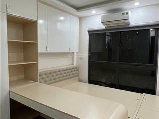 Căn góc 40m2 . nhà dân xây 5 tầng siêu đẹp, cạnh hồ cây xanh bán 7.08 tỷ