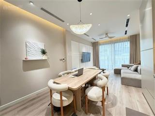 Nhà riêng ngay hồ mỗ lao 43m2  5 tầng sổ đỏ  thang máy sẵn ở
