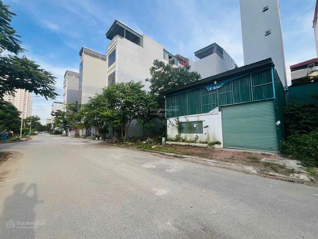 Cho thuê nhà riêng 1 tầng  gác lửng  phân lô đất dv khu a ngay bến xe yên nghĩa. thoáng trước sau