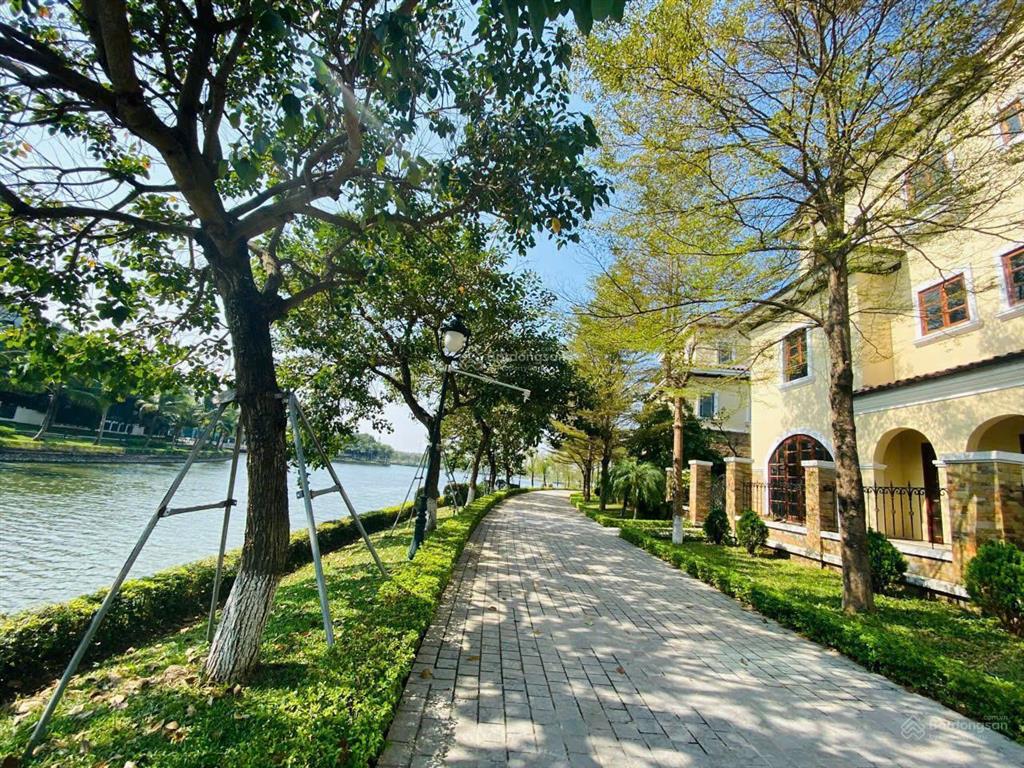 3x tỷ bán nhanh lô biệt thự thoáng trước thoáng sau. nhà 4 tầng hoàn thiện mặt ngoài. 40m ra hồ lớn