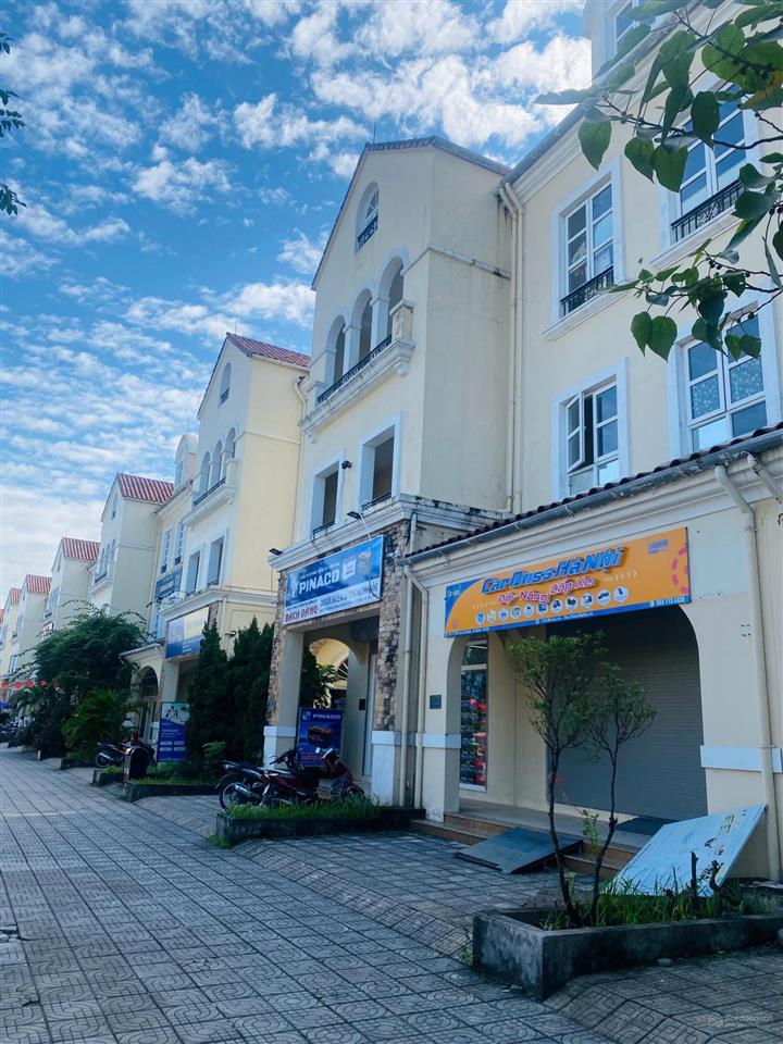 42 tỷ chính chủ bán căn shophouse 188m2 kinh doanh ngay