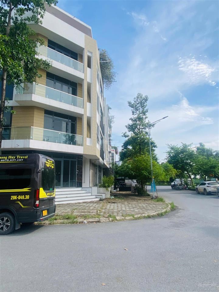 11.x tỷ  hiếm có trục đường đôi kinh doanh  đầu tư hiếm  100m2