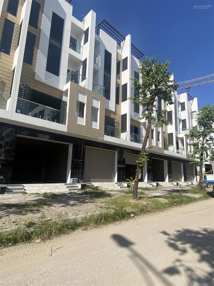 10 tỷ cả nhà và đất chính chủ bán gấp khu a