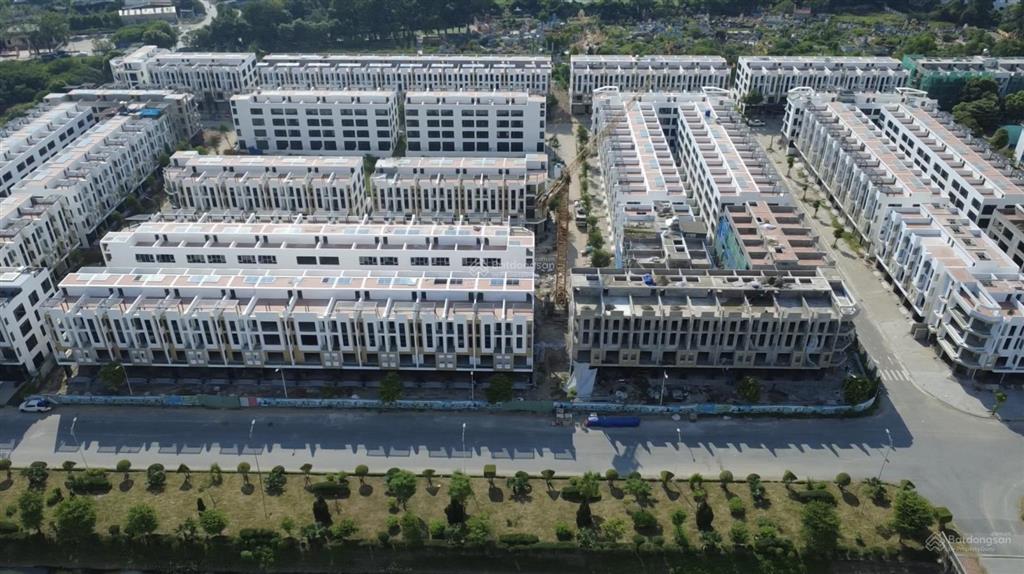Lk mặt đường 25m, khu b2.4 lk09, bán gấp